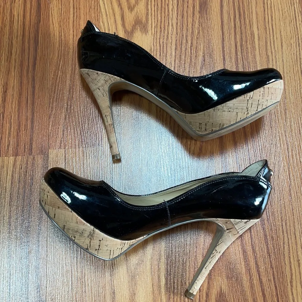 GUESS Shiny Black with Cork Heels Size 8.5 - Image 7