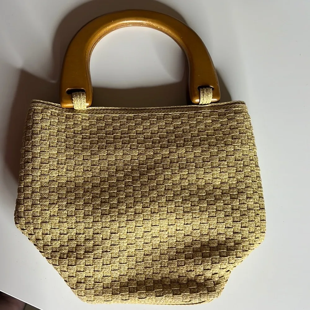 Talbots  Woven Bucket Purse w/ Wooden Handles - Image 4