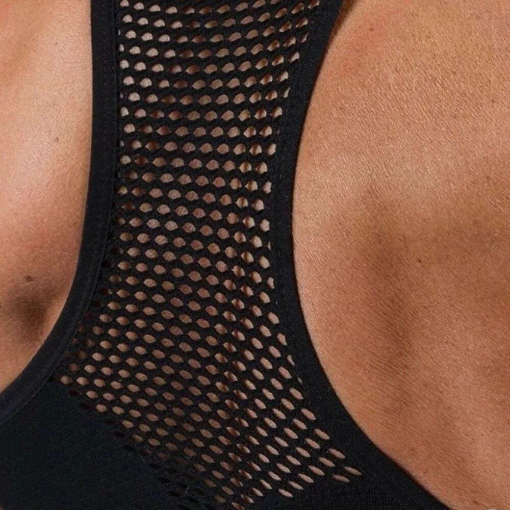 Flag Nor Fail NWT Seamless Lasercut Racerback Sports Bra in Black Size Medium - Image 6