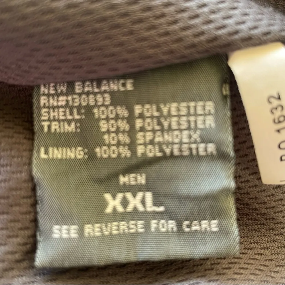 New Balance  packable windbreaker - Image 4