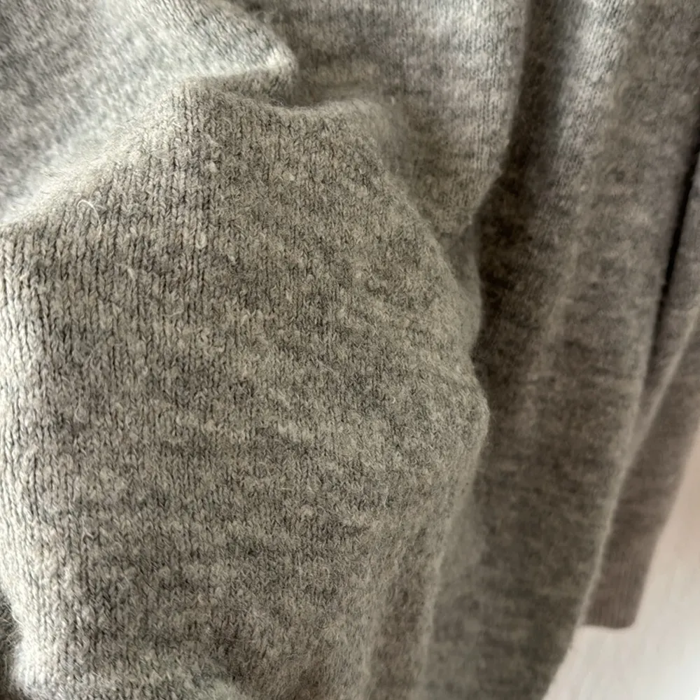 H&M Fine Knit Gray Basic Tunic Turtleneck Pullover Sweater Small - Image 3