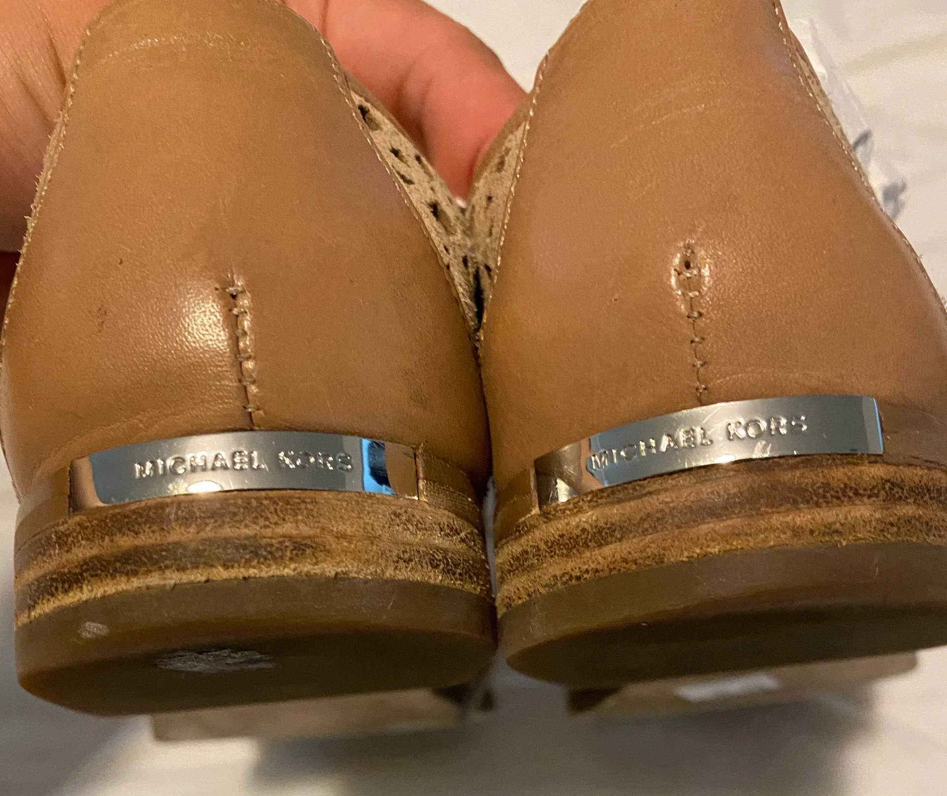 Michael Kors Sneakers - Image 6