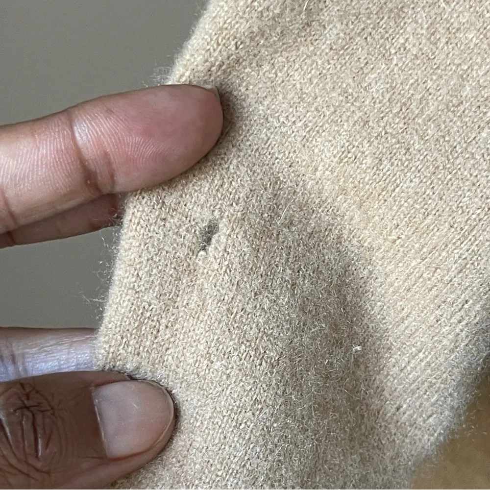 UNIQLO | Tan Cashmere Sweater Sz M - Image 4