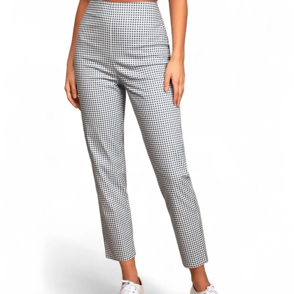 Lulus “Follow The Sun” Gingham Crop Pants | Blue & White | Size M 💙☀️ - Image 2