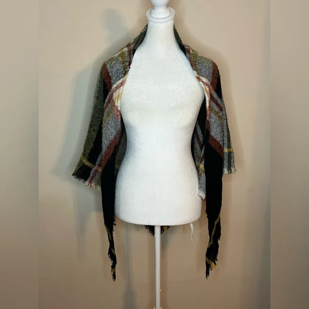 Sonoma  Plaid Triangle Blanket Scarf Shawl | Fall Winter Wrap | One Size - Image 3