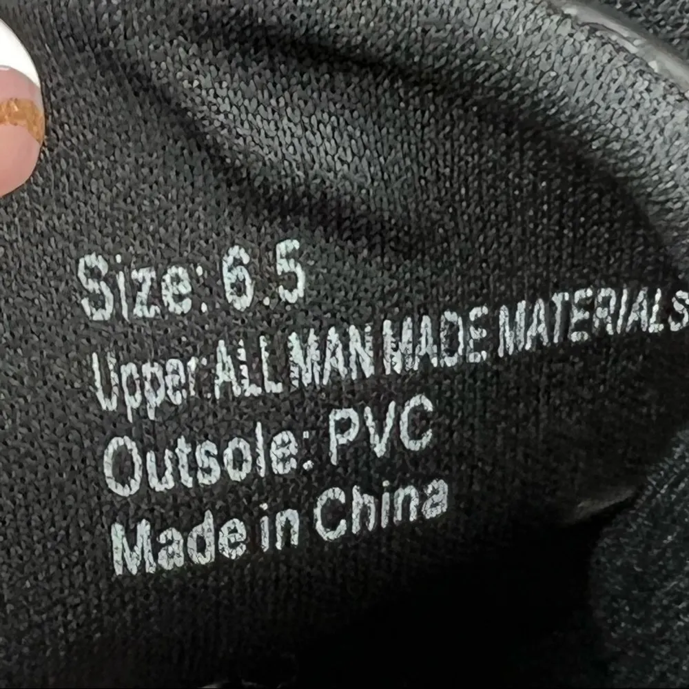 Olivia Miller Alie Sherpa Cuff Lug Sole Boots 6.5 Black Croc Faux Leather $89 - Image 7