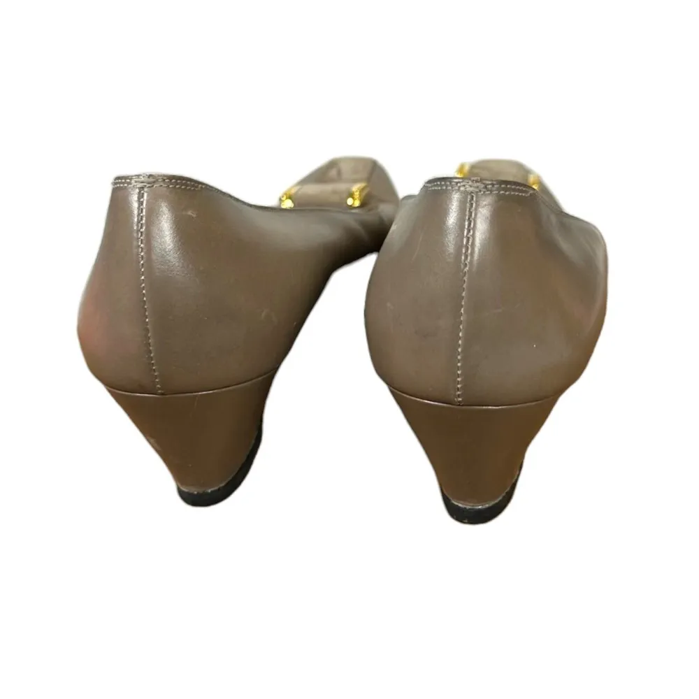 Salvatore Ferragamo Leather Suede Chunky Heel Beige Taupe Pump Women's Size 7 - Image 8