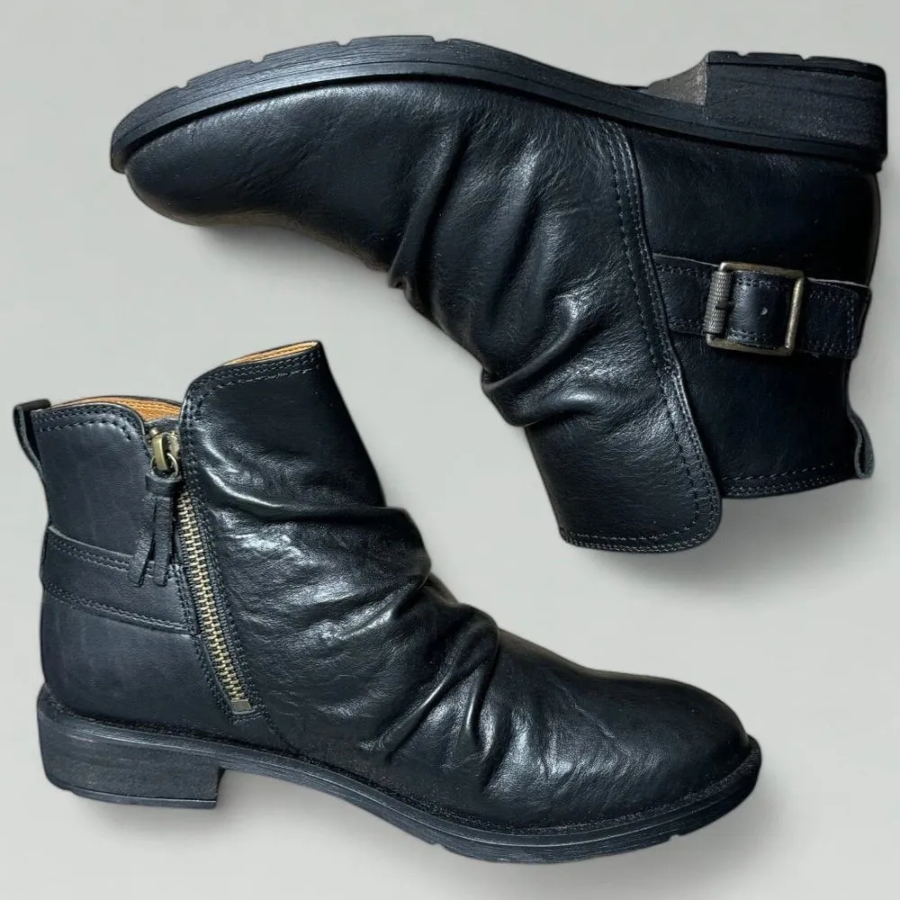 Sofft Brookdale Buckle Leather Bootie in Black Size 7 - Image 6