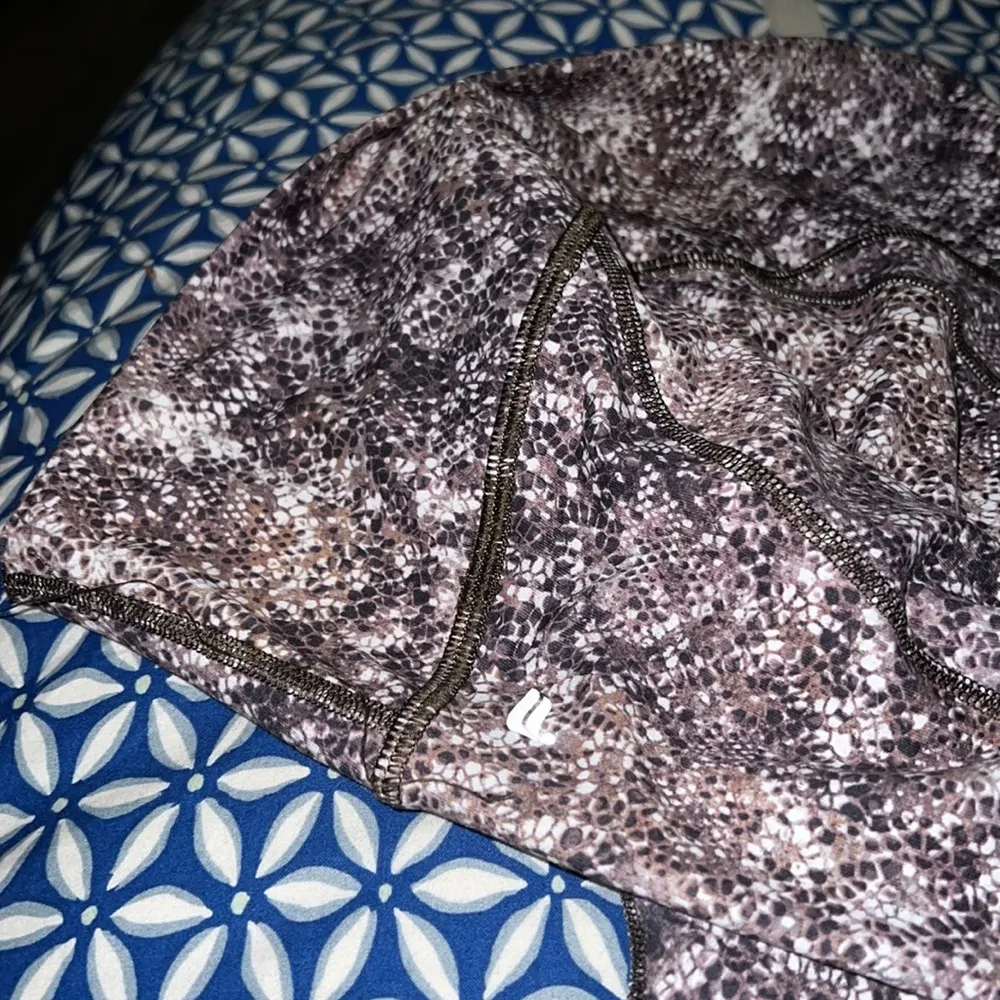 Fabletics leggings - Image 2