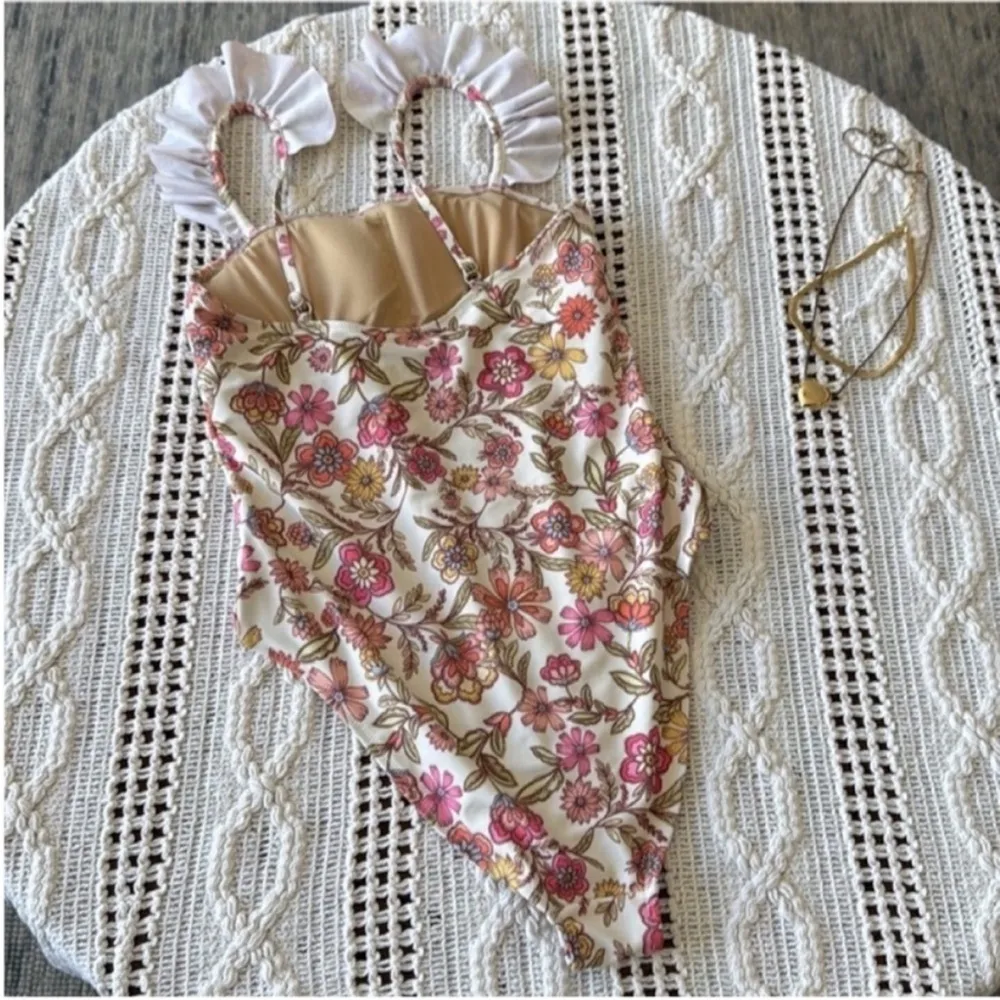 Old Navy Floral Ruffle Swimsuit - Image 4