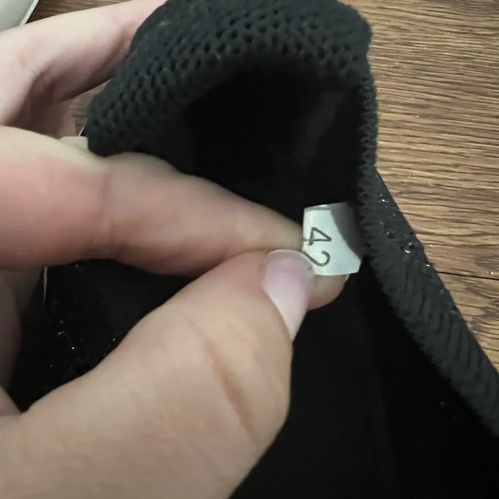 Black Knit Bow Slip On Sneakers Size 42 EU - Image 5