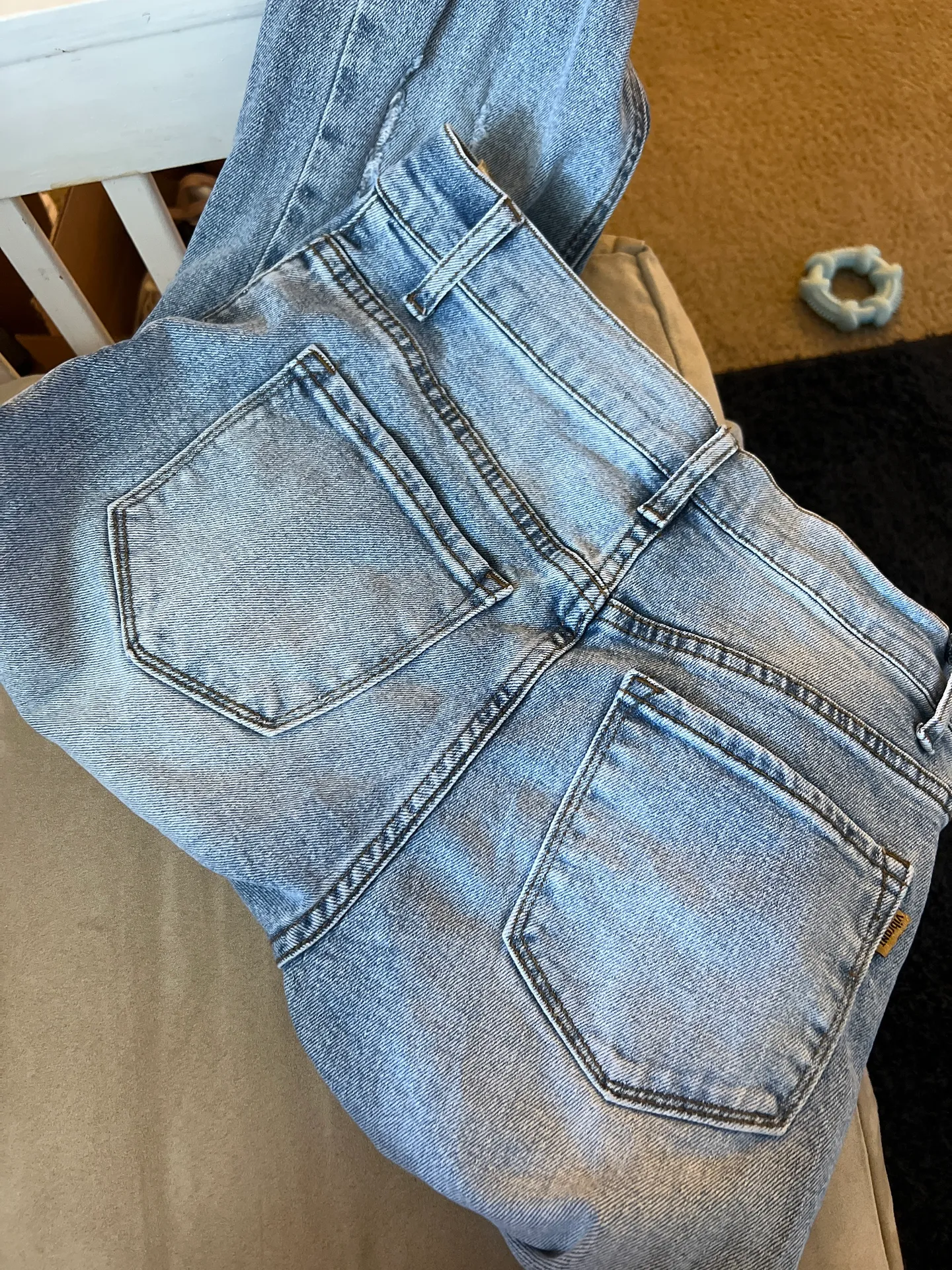 NWT Light Wash Mom Jeans Size 26 - Image 4