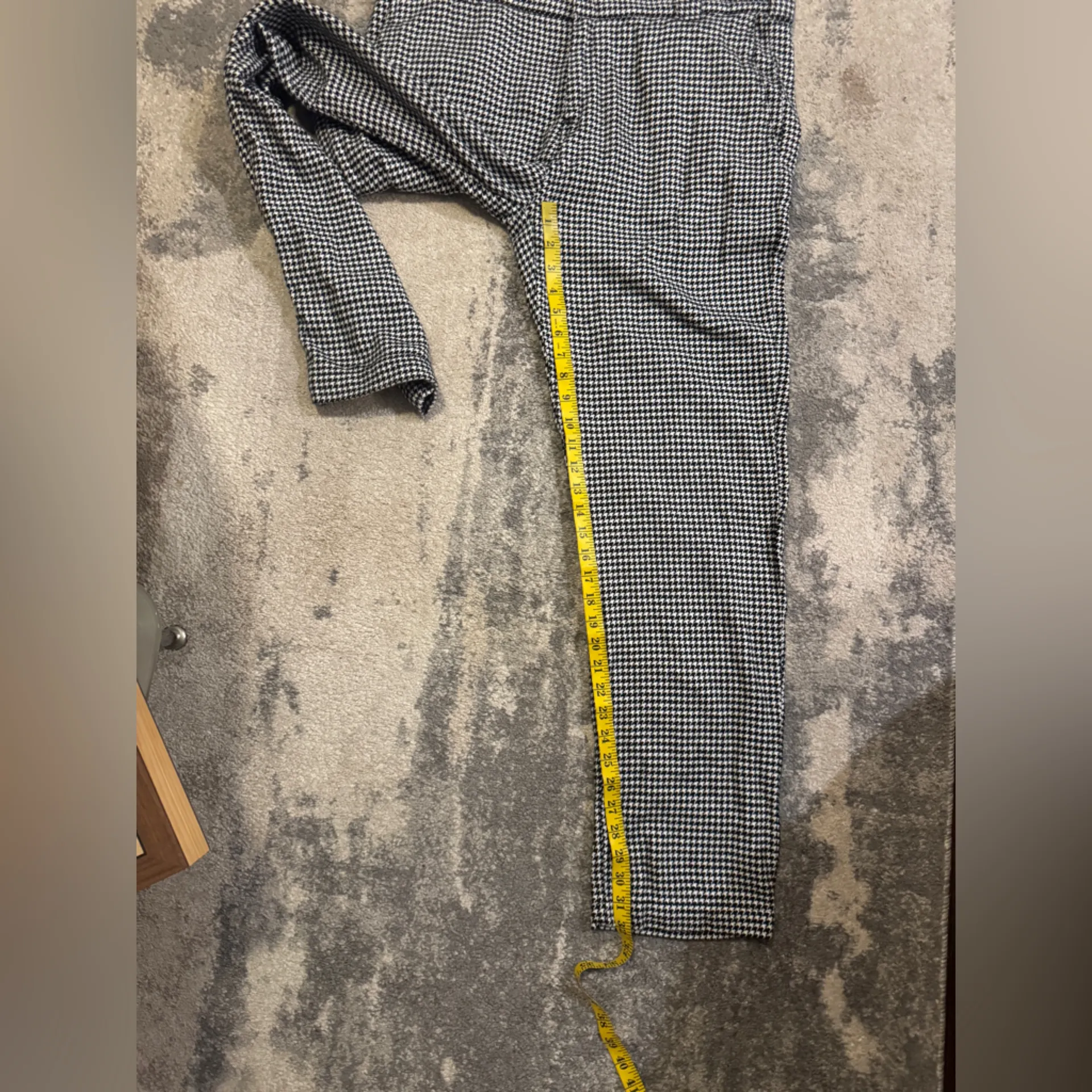 Women’s Carhartt Black and White Checkered Pants - Image 7