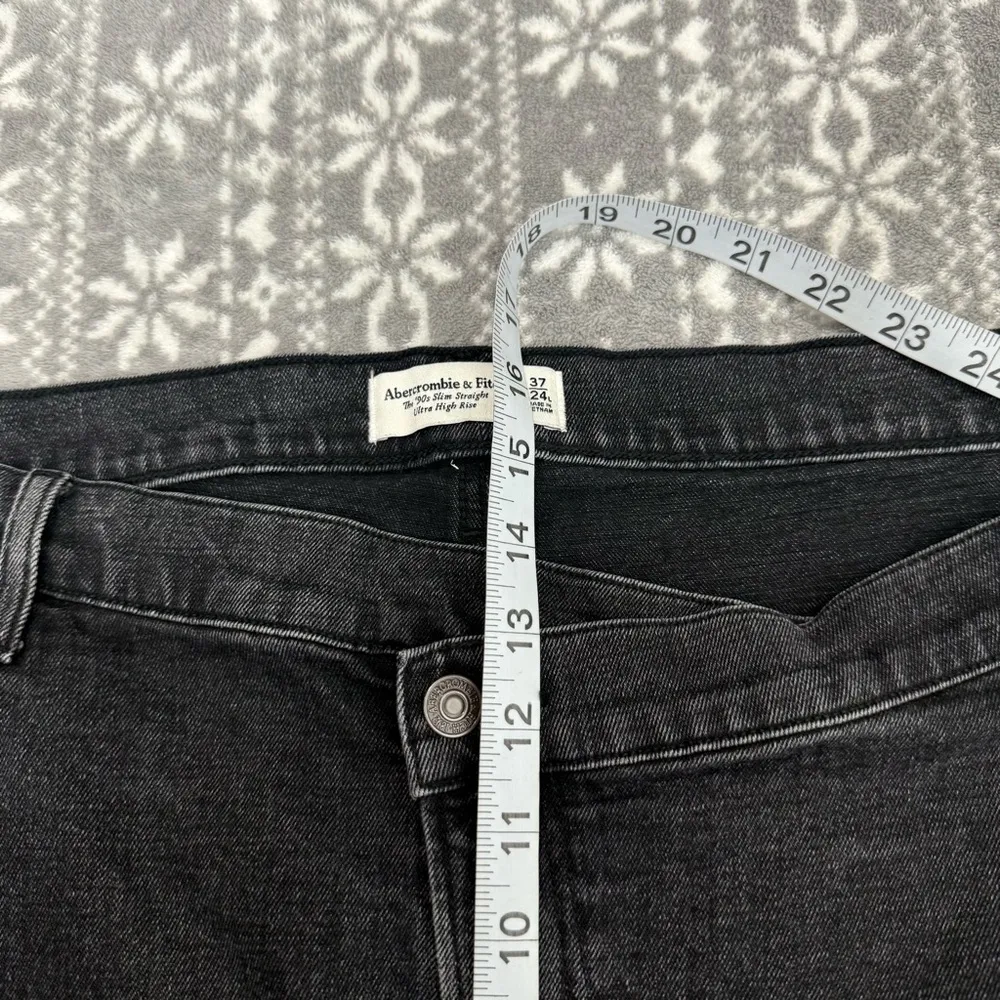 Abercrombie & Fitch The 90's Slim Straight Ultra High Rise Black Size 37/24 Long - Image 10