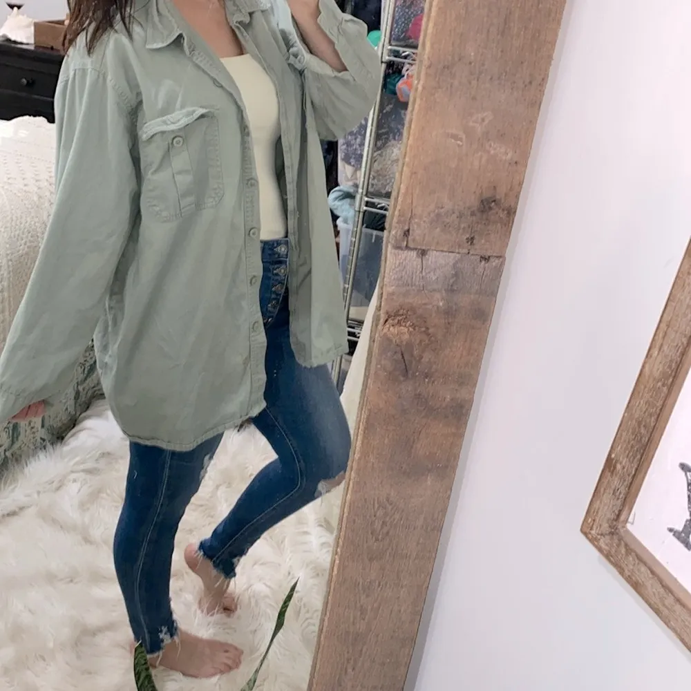 Green button down shirt size 18W - Image 2