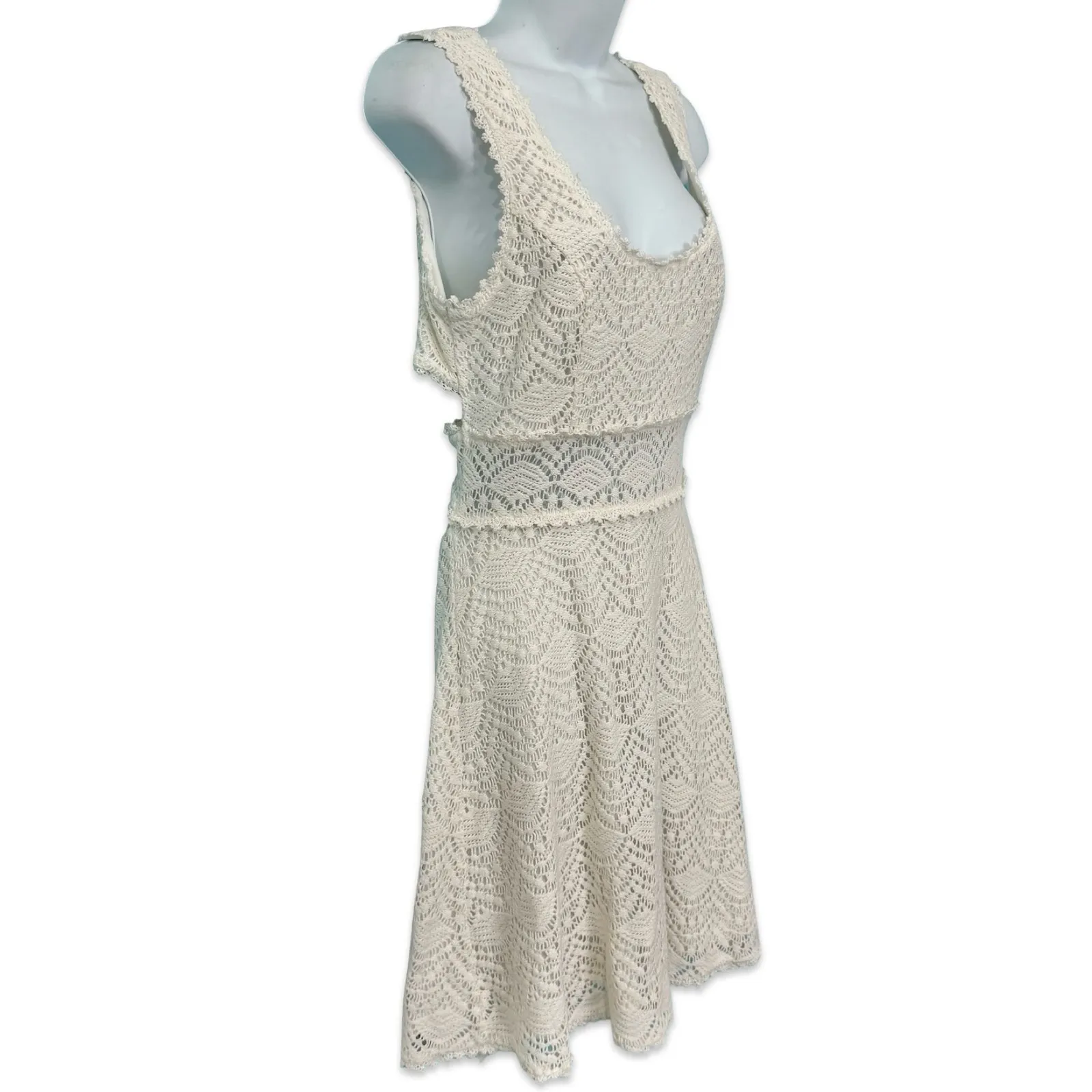 Guess White Lace Crochet Back Cut Out Criss Cross Alameda Mini Dress size 8 - Image 12