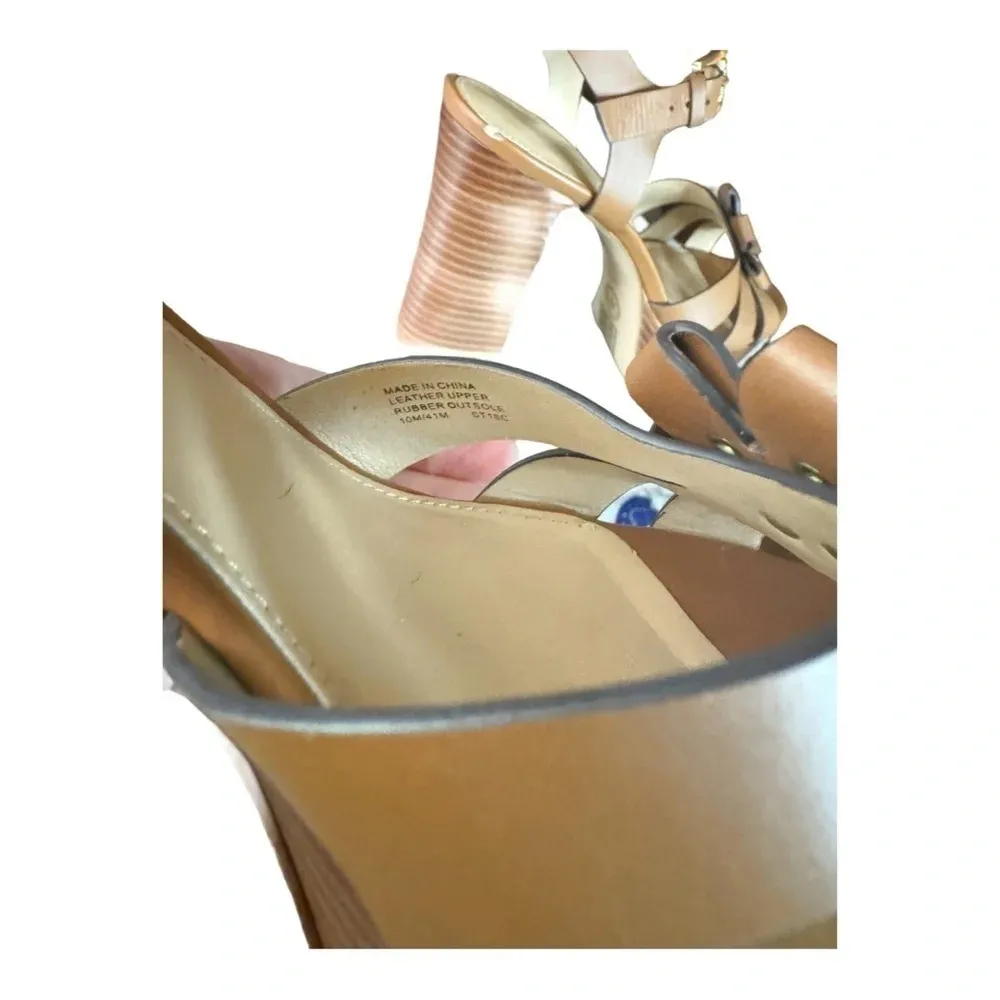 Rare Michael KORS Tara Floral
Embellished Leather Platform Heel
4.5" Sz 10 Boho - Image 8