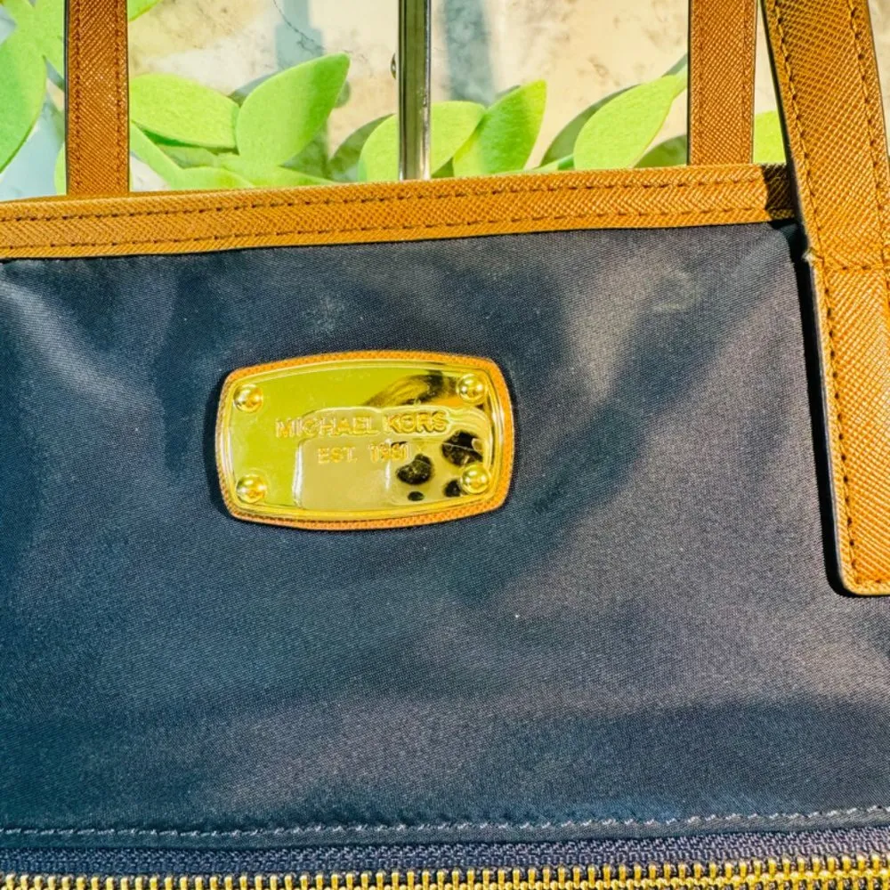 Michael Kors MK Kempton Blue Nylon Saffiano Large Leather Satchel Tote Bag - Image 5