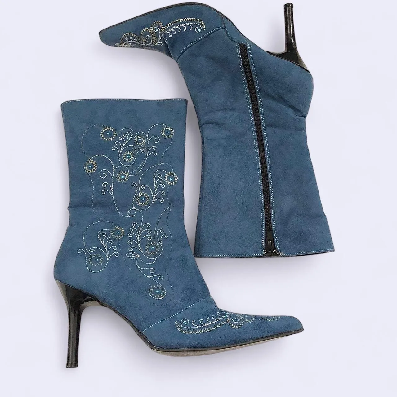RARE Blue western country boho fabric suede ankle boots floral embroidered pointed toe stiletto heels Size 7 - Image 2