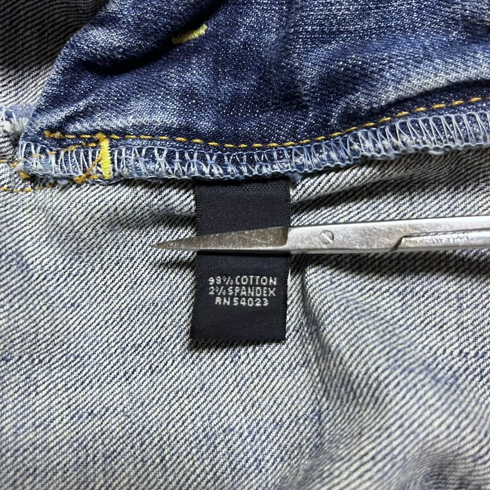 Banana Republic Y2K Medium Wash Denim Raw Hem & Distressed Jean‎ Skirt Size 10 - Image 8