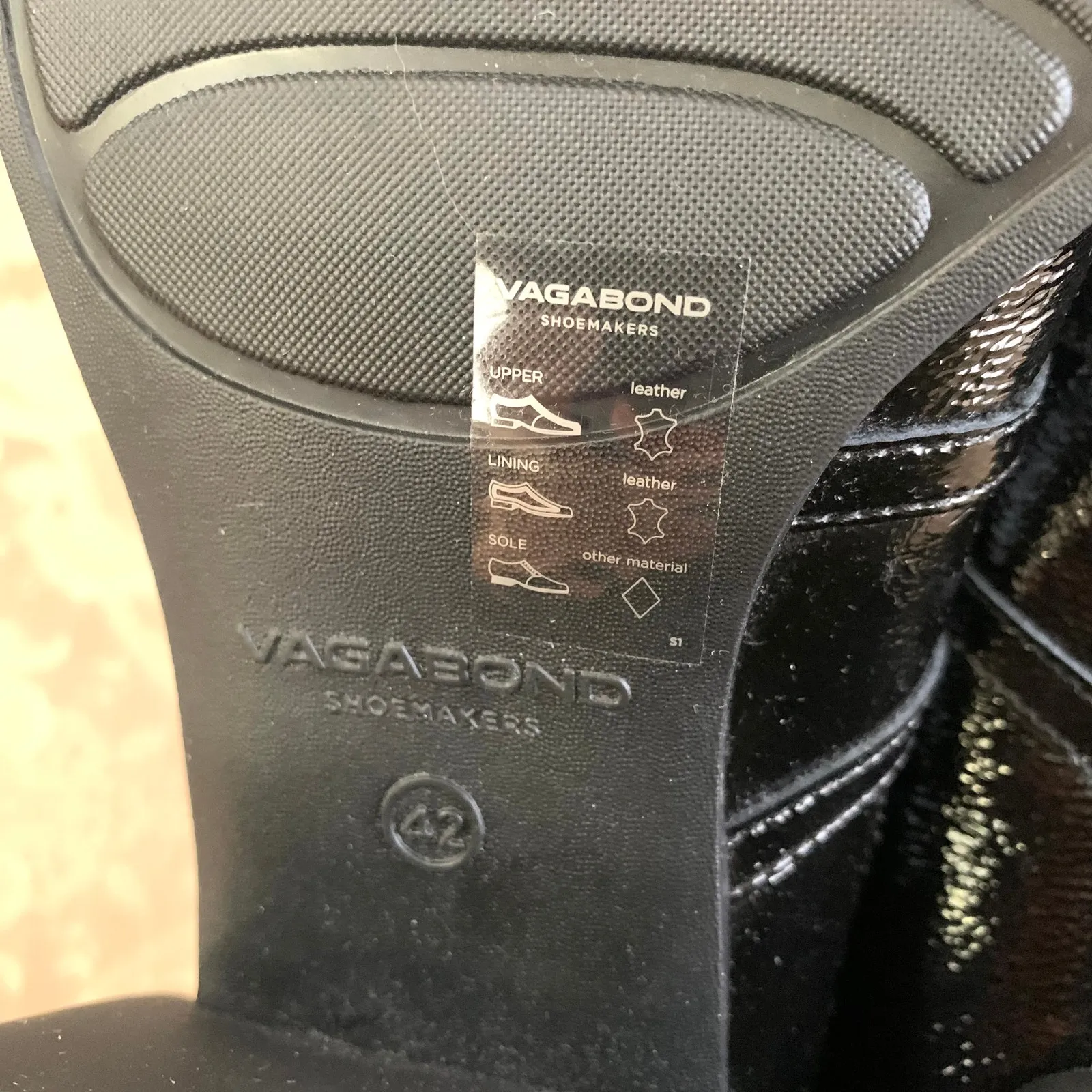 NEW Vagabond Ansie Patent Leather Mary Jane Pumps in Black - Image 13