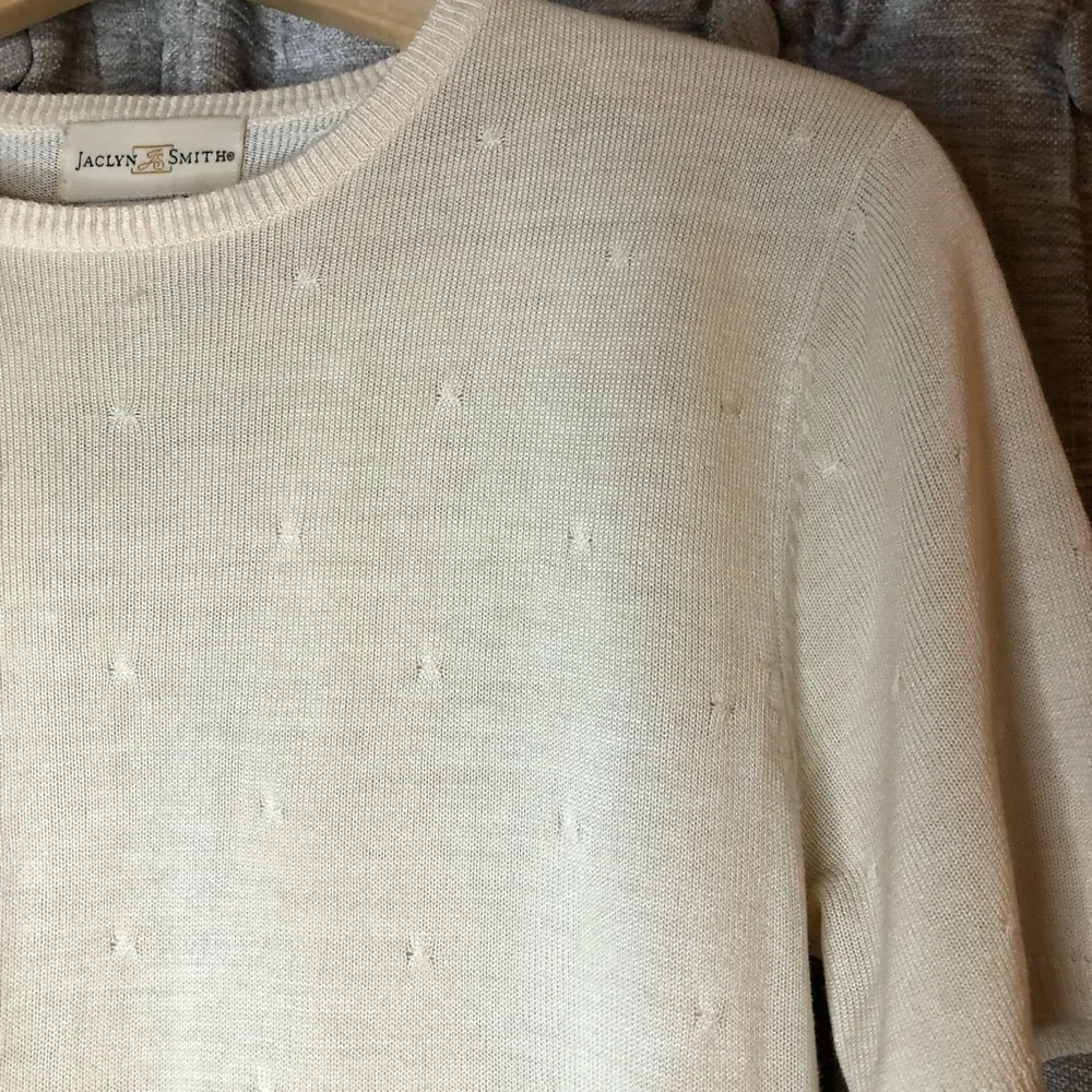 Vintage 90’s Jaclyn Smith Cream Short Sleeve Silk Blend Crewneck Top Size Small - Image 8