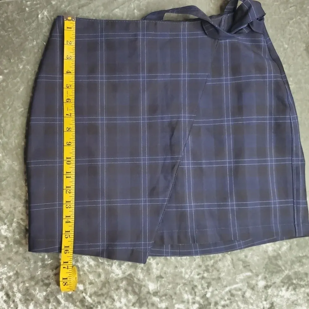 EXPRESS  Wrap Plaid Skirt - Image 8