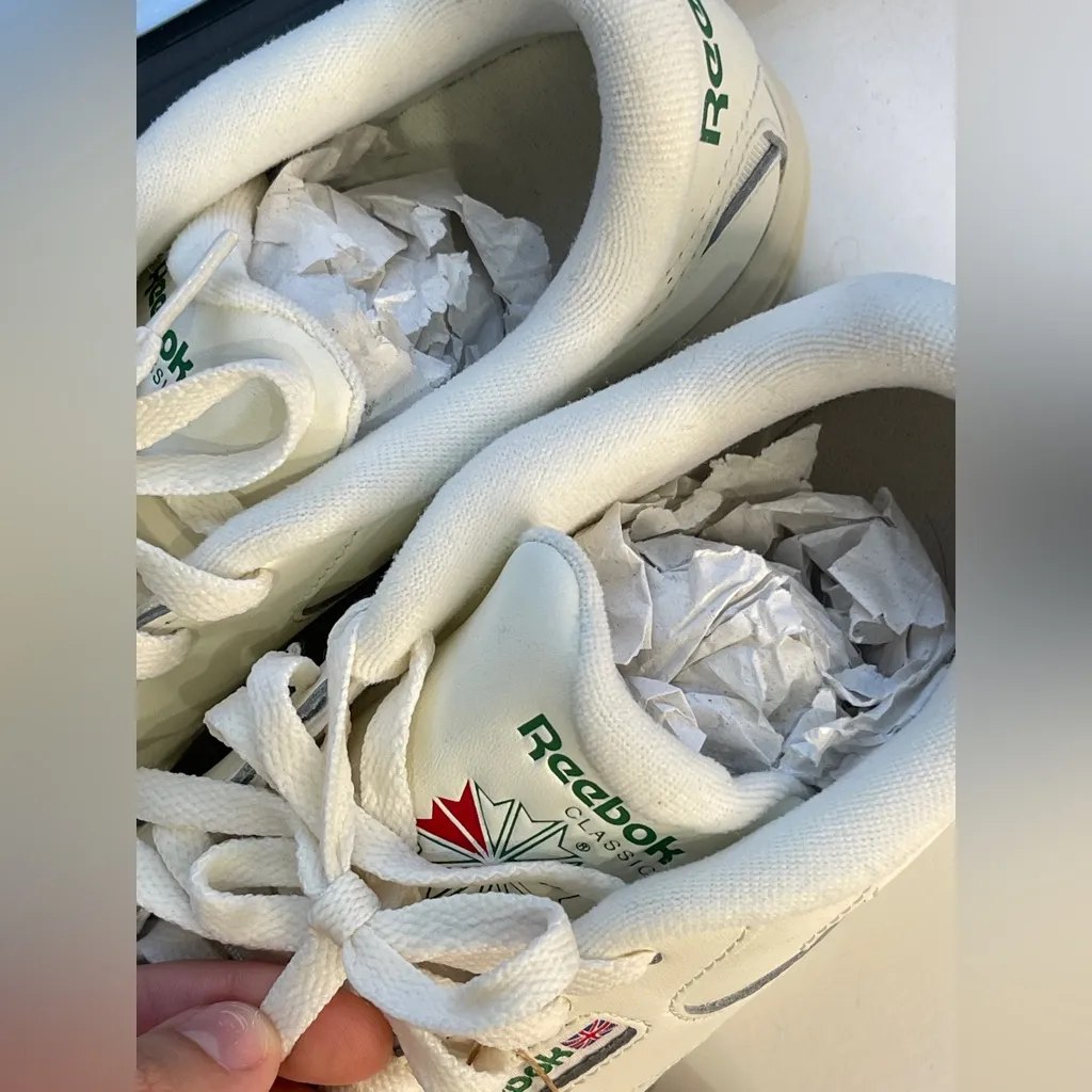 Reebok Club C Extra Sneakers - Image 11