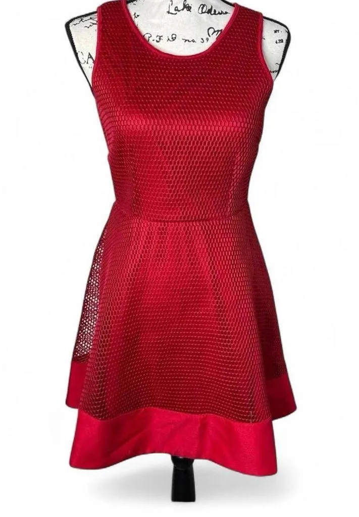 Romeo + Juliet Couture Red Sleeveless Mesh Skater Dress Size M ❤️ - Image 2
