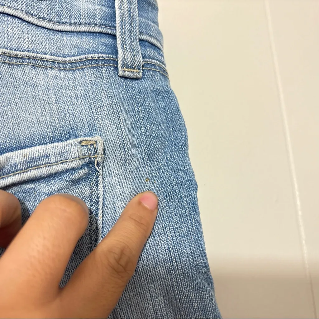 L'Agence Jeans Sada Light Wash Blue Raw Hem High Rise Slim Cropped Size 31 - Image 16