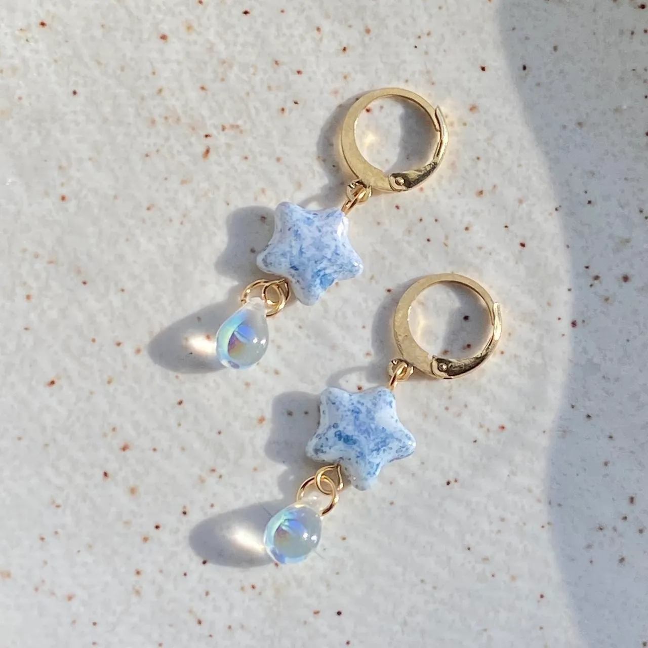 quality unique vintage rare Czech glass beads style dangle earrings🩵 - Image 5