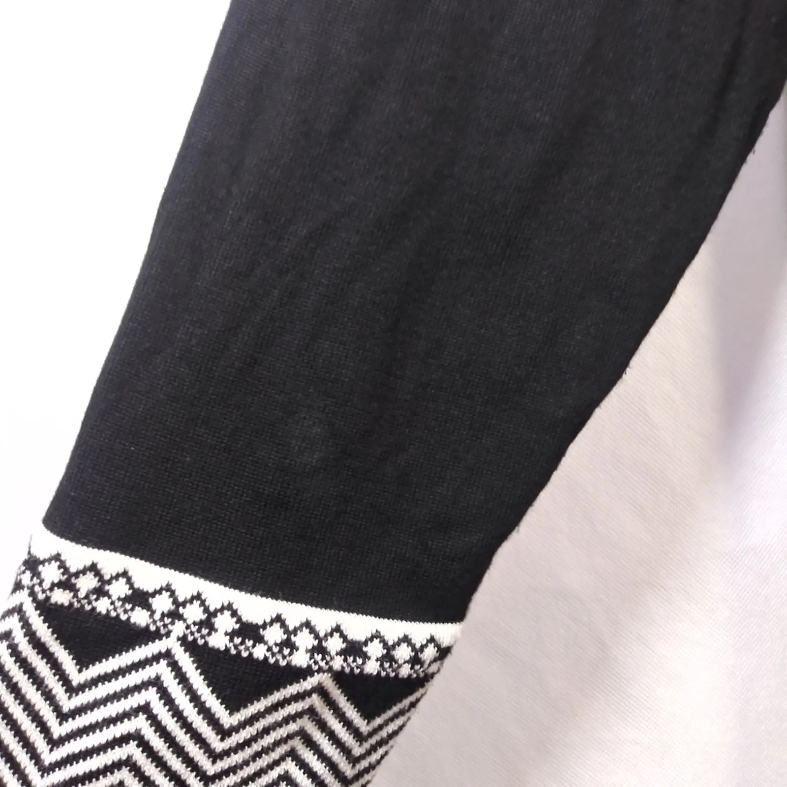Avenue Black Geometric Print Sweater With Matching Scarf Size 18/20 - Image 6