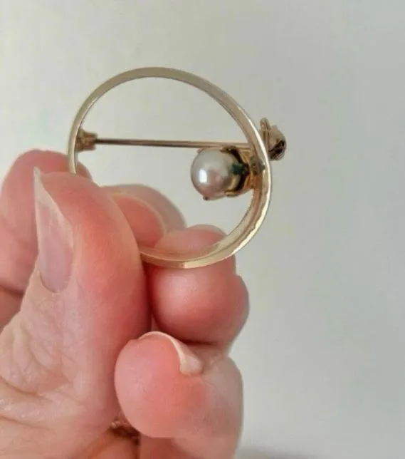 Brown Pearl Gold Oval Brooch Vintage “Amani” Brown Pearl Goldcore Classic Neutral - Image 7