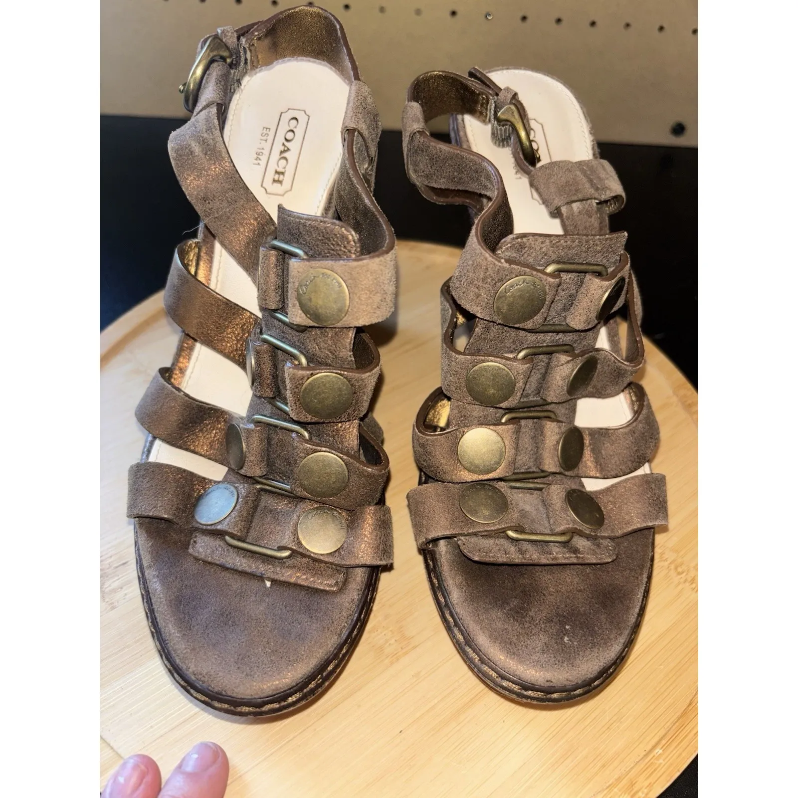 coach mallorie bronze wedge playform size‎ 6.5 leather - Image 3