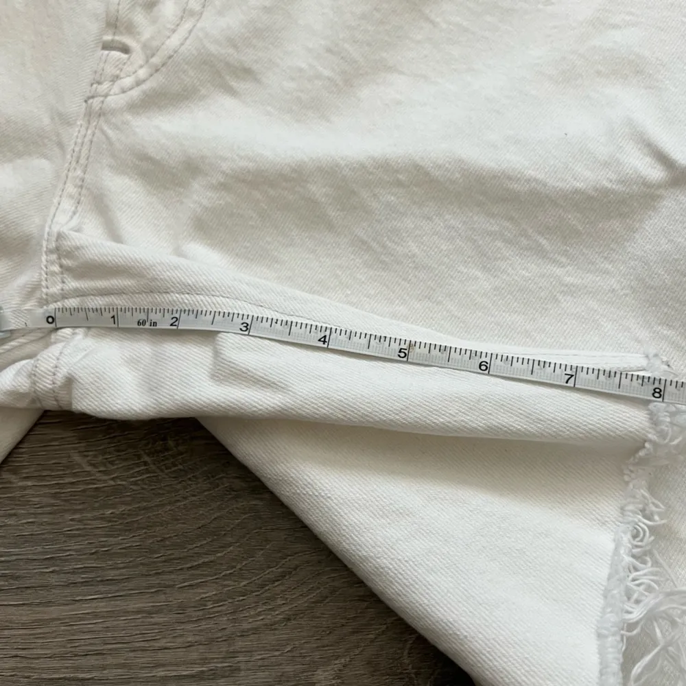 GRLFRND Quinn High Rise 90's Boyfriend Short | Distressed Kelso Dunes White | 30 - Image 13