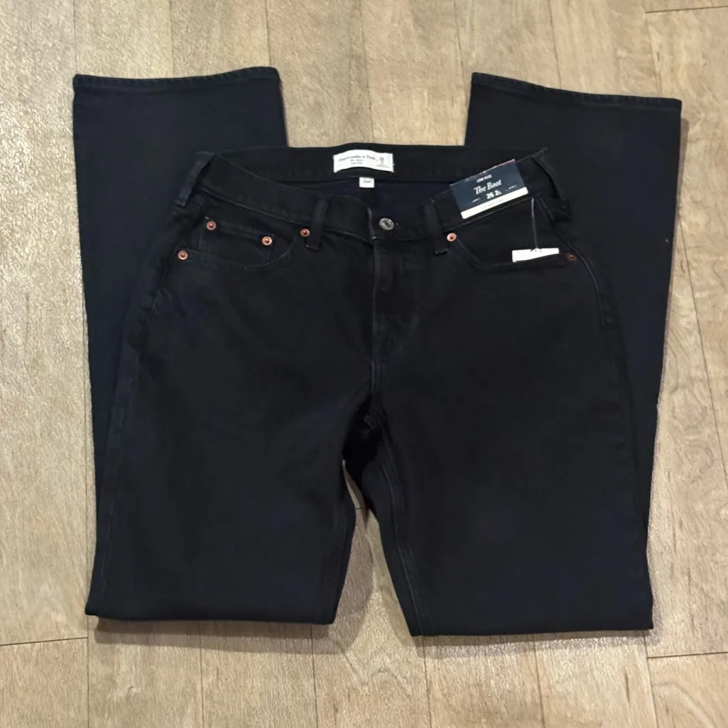 NWT Abercrombie & Fitch Curve Love Low Rise Ultra Loose Jean Black Size 26/2L - Image 4