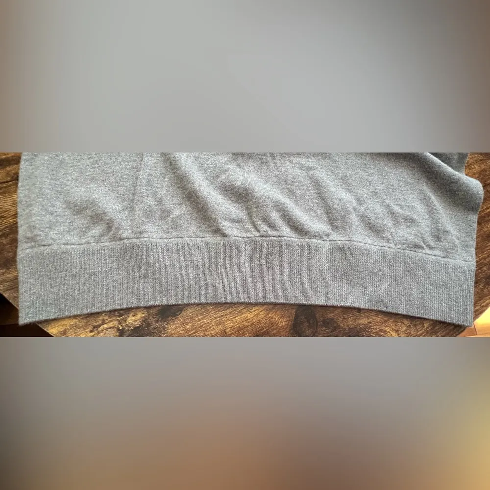  | ladies scoop neck sweater. Size: Chicos 2/L - Image 4