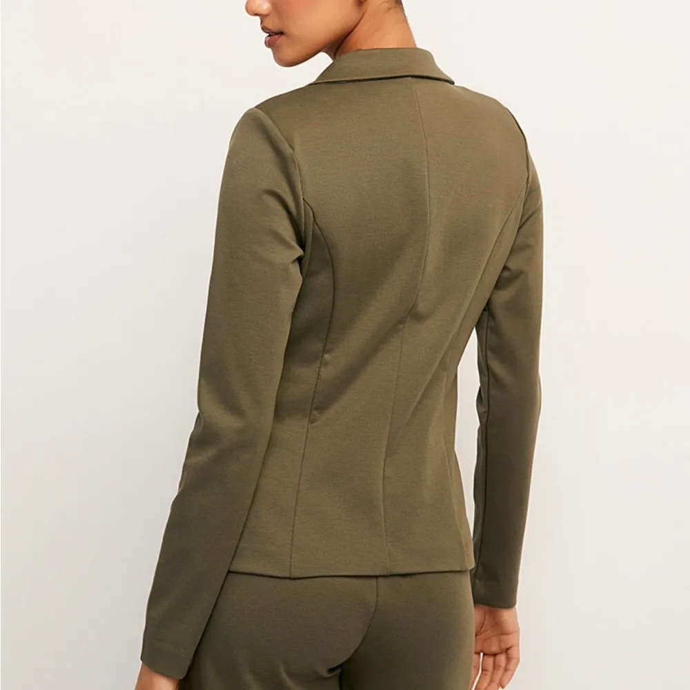 Ichi Mossy Green Supple Cinched Jersey Stretch Single Breast Blazer Medium - Image 3