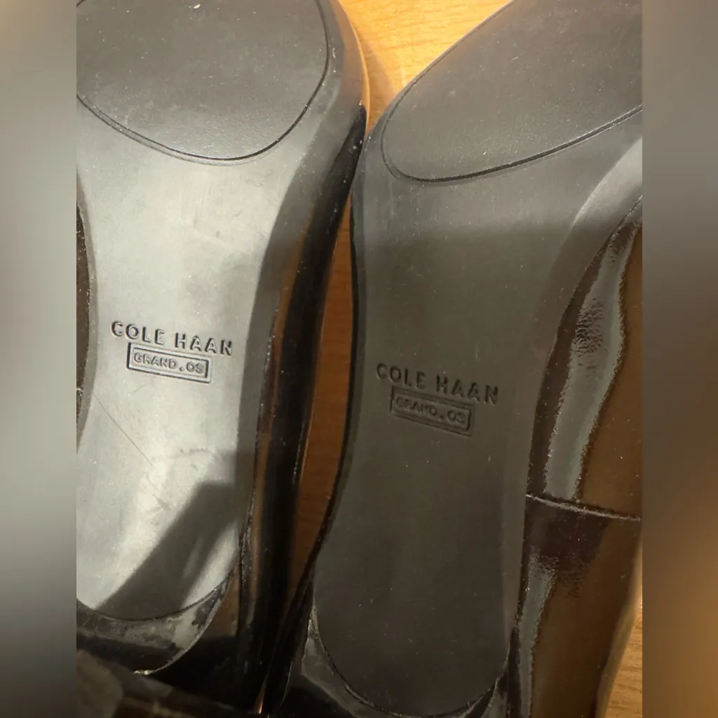 Womens Cole Haan Go To Park Pump 65MM - Black Leather, Size 7 - Image 4