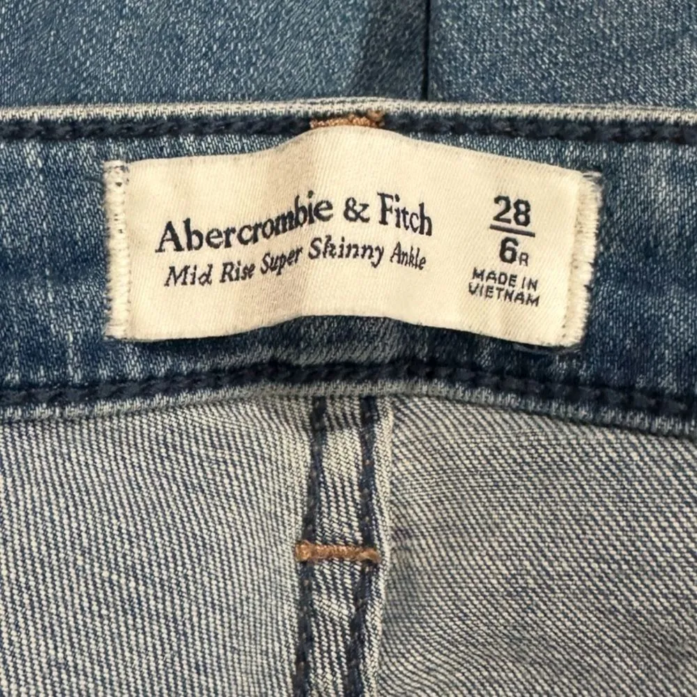Abercrombie and Fitch Mid Rise Super Skinny Ankle Jeans Women’s 28/6 - Image 2