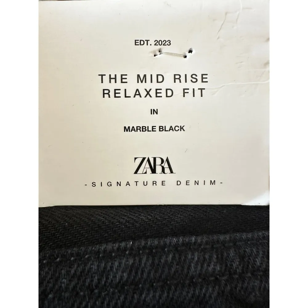NWT Zara Signature Denim Mid Rise Relaxed Fit Jeans Marble Black Size US 4 #1165 - Image 10