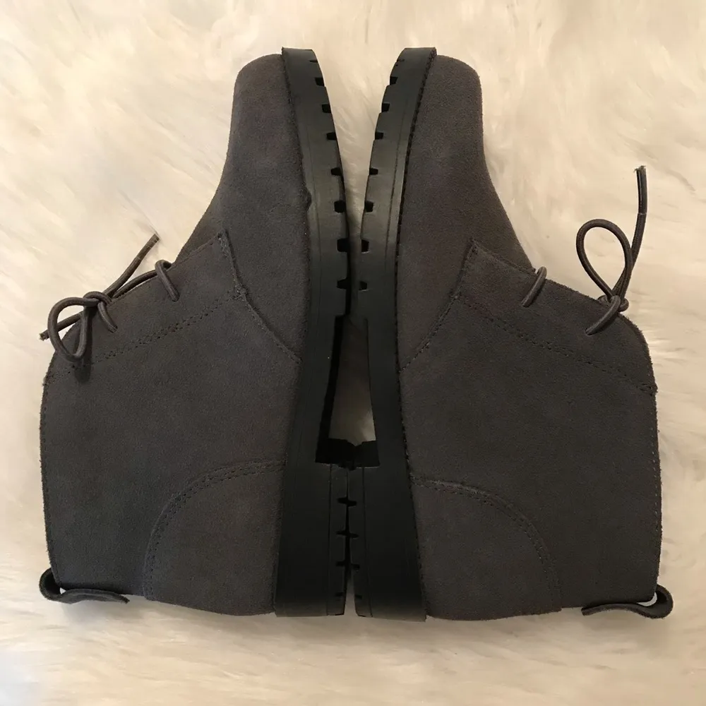 The TOG Shop chukka booties ankle boots woman’s size 7M gray suede leather zip - Image 9