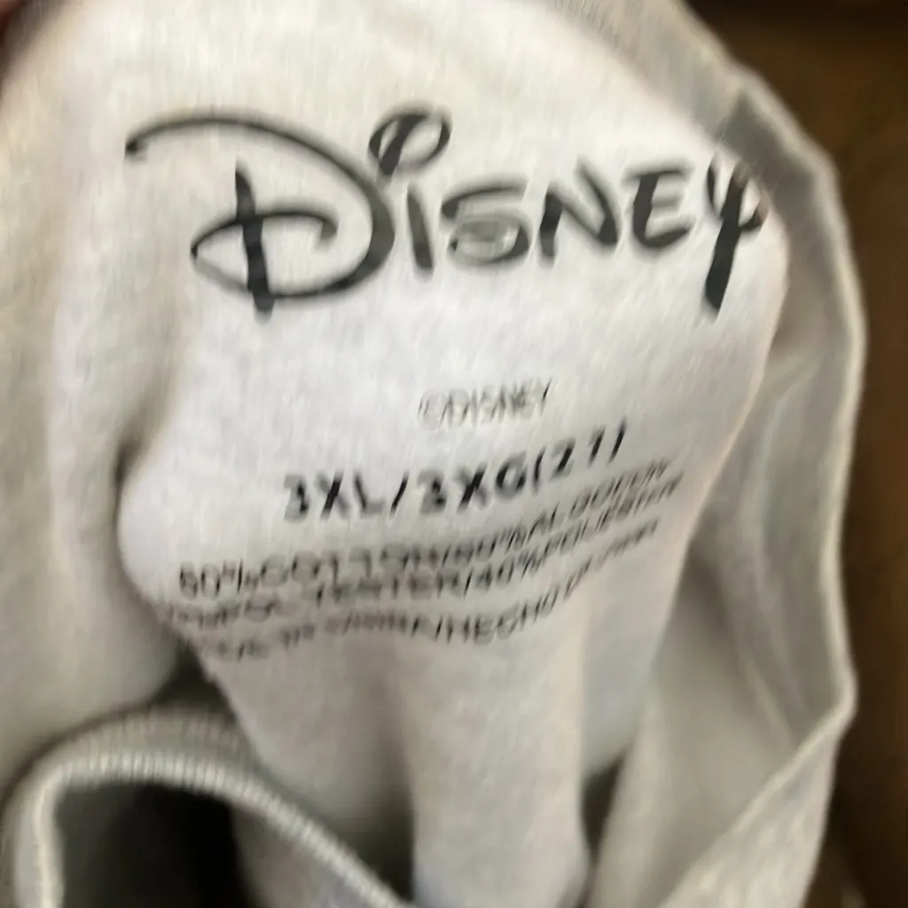 FINAL MARKDOWN Disney junior sweatshirt 3xl Size undefined - Image 3