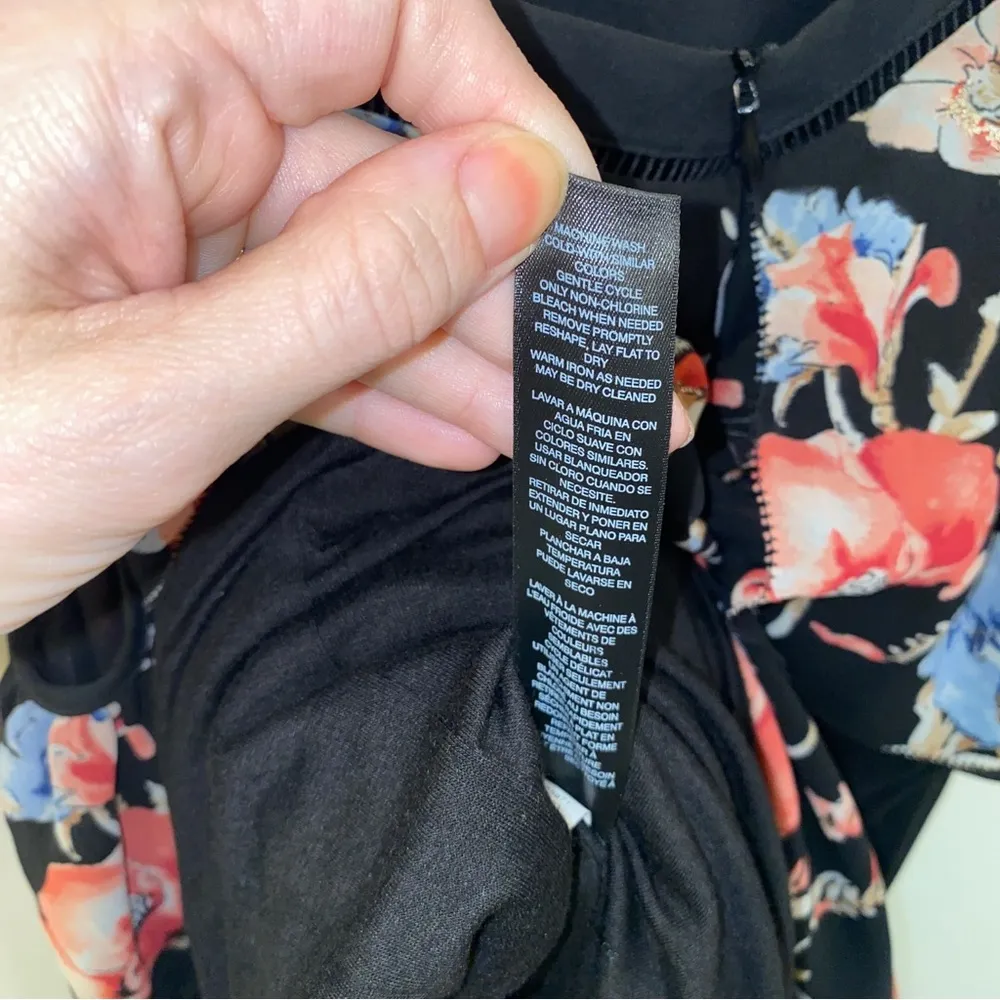 WHBM Black Red Blue Gold Floral Cold-Shoulder Metallic Embroidered Maxi Dress 6 - Image 10