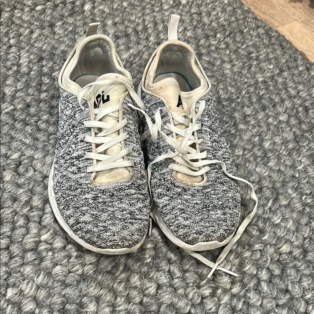 APL Techloom Phantom Women’s Sneakers Size 9 - Image 6
