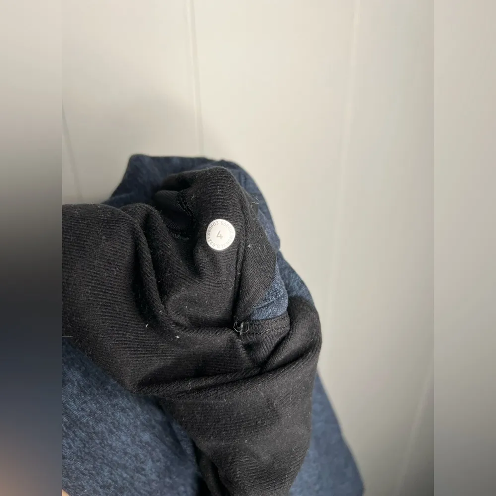 Size 4 Lululemon ready to rulu jogger - Image 9