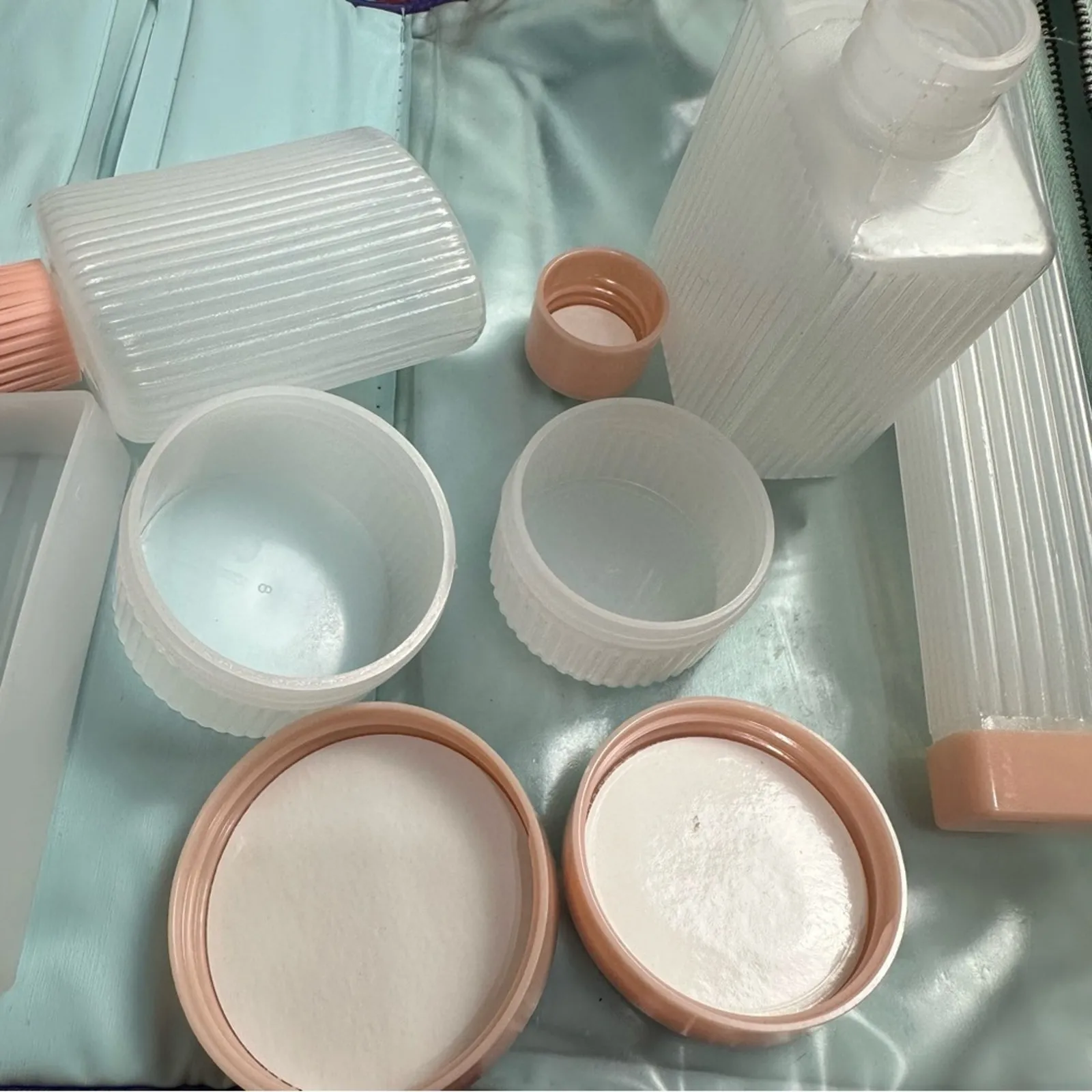 Vintage 60's Celebrity Satin Floral Retro Weekend Toiletry Travel Kit with Jars Blue - Image 5