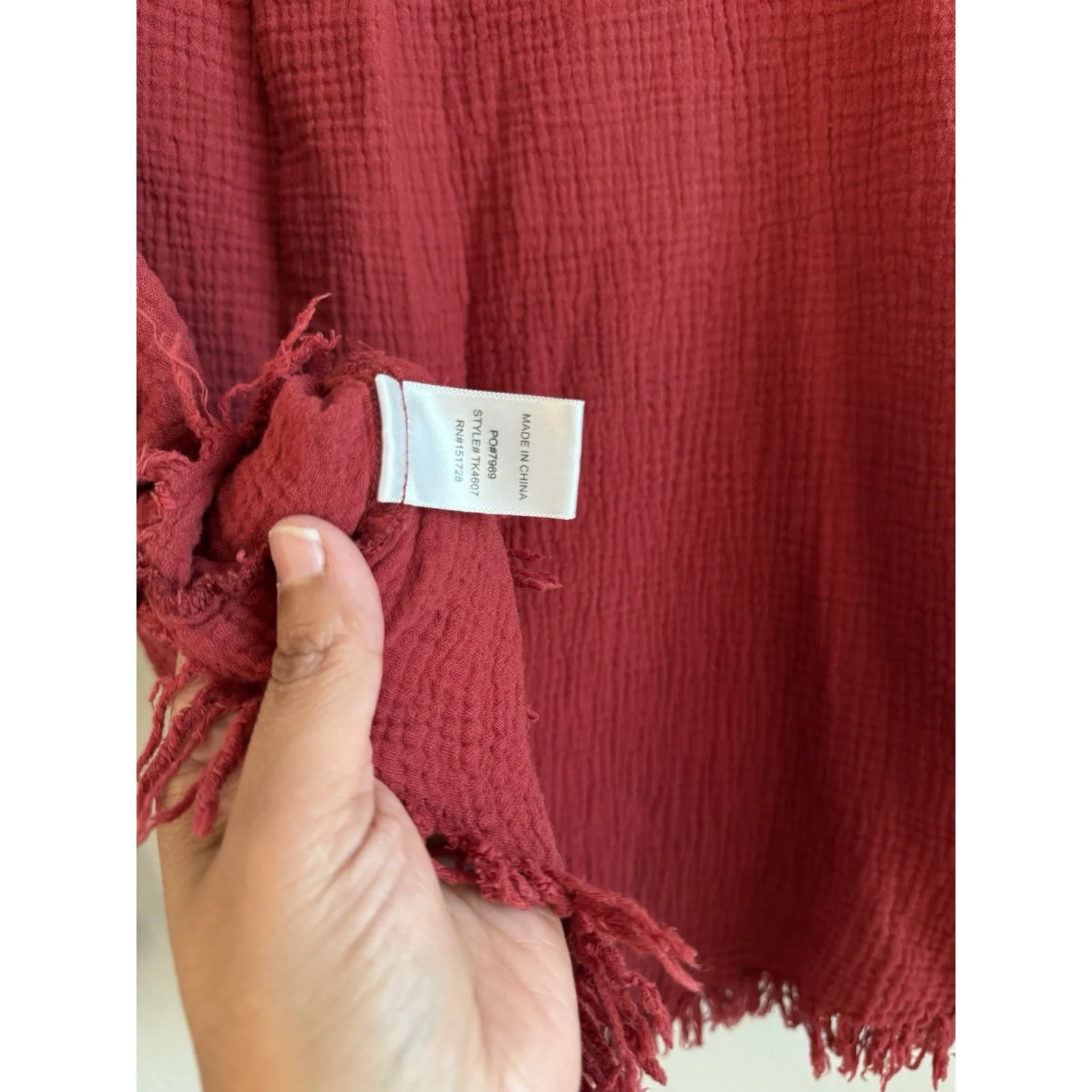 ee: some Womens Long Sleeve Raw Hem Henley Style Blouse Rust Red Size Large Boho - Image 5