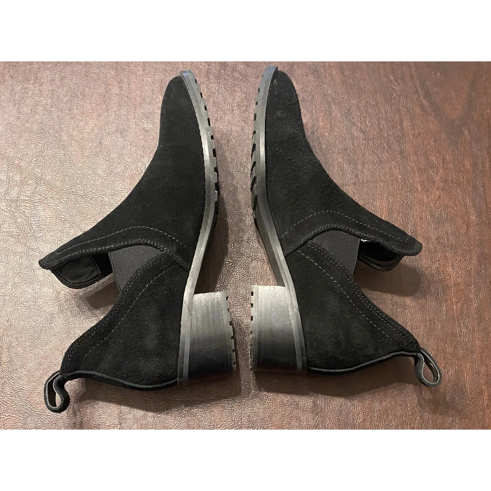 Blondo Sandra Waterproof Black Suede Ankle Chelsea Boots 7.5 Classic Minimalist - Image 8