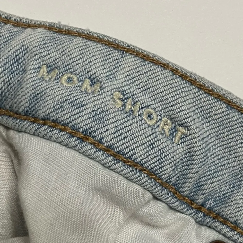 American Eagle Outfitters • Light Wash Destructed Mom Shorts - Image 5